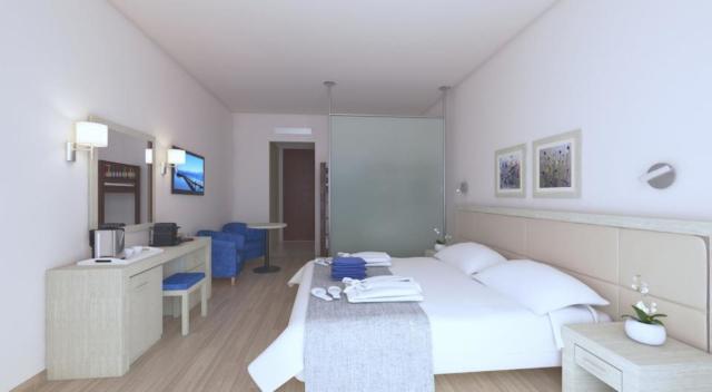 Golden Coast Beach Hotel
