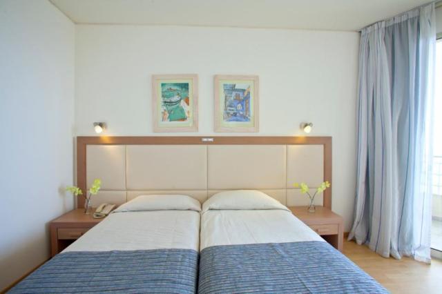 Golden Coast Beach Hotel