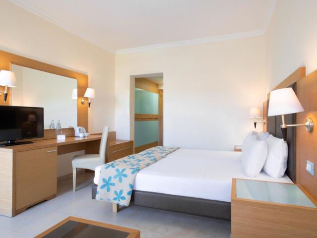 Sol by Meliá Cosmopolitan