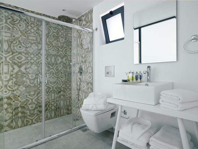Dimitra Beach Hotel & Suites