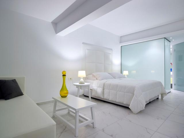 Dimitra Beach Hotel & Suites