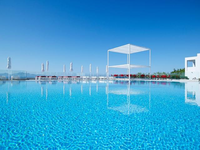 Dimitra Beach Hotel & Suites
