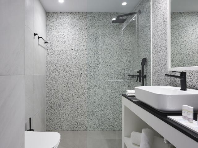 Dimitra Beach Hotel & Suites