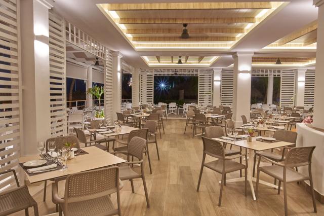 Luxury Bahia Principe Aquamarine