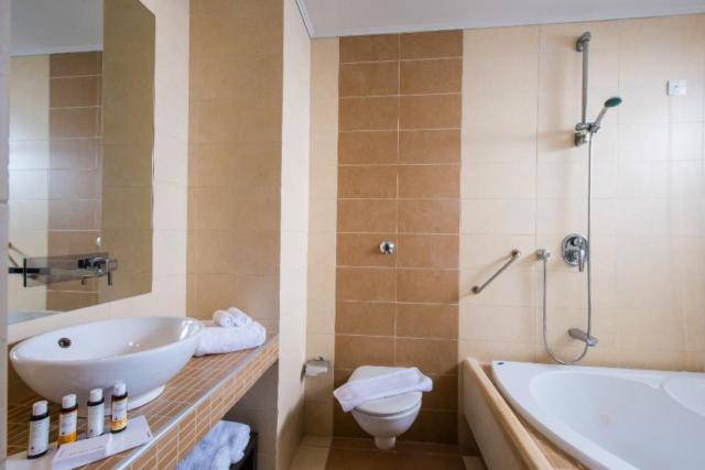 I Resort Beach Hotel & Spa