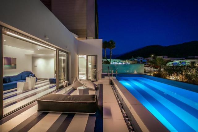I Resort Beach Hotel & Spa