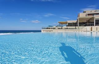 I Resort Beach Hotel & Spa