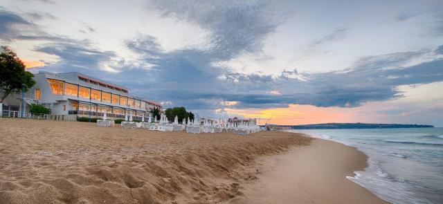 AluaSun Helios Beach