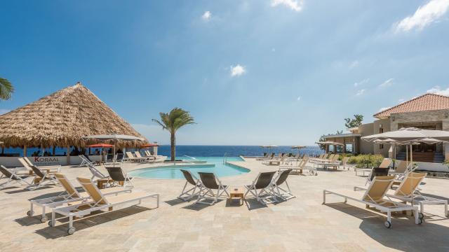 Coral Estate Luxury Resort