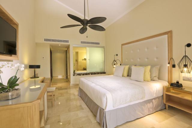 Grand Palladium Palace Resort Spa & Casino