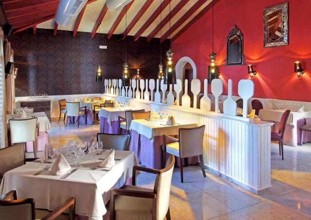 Grand Palladium Palace Resort Spa & Casino