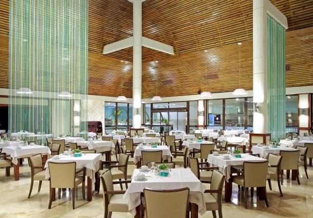 Grand Palladium Palace Resort Spa & Casino