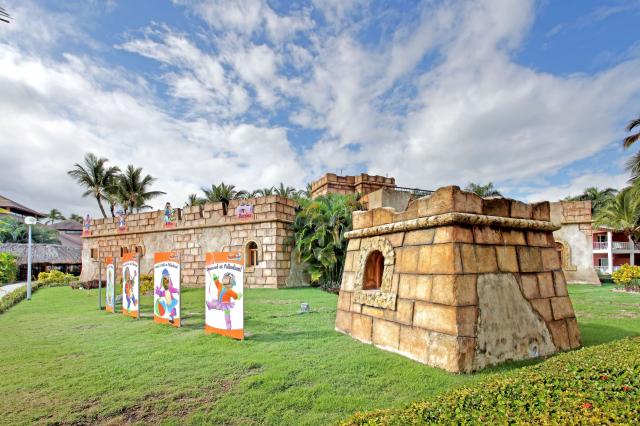 Grand Palladium Palace Resort Spa & Casino
