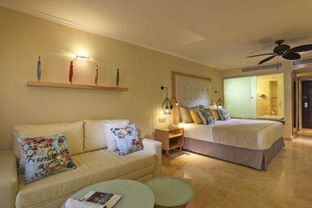 Grand Palladium Palace Resort Spa & Casino