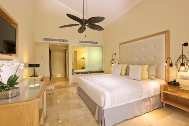 Grand Palladium Palace Resort Spa & Casino