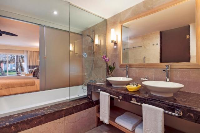 Grand Palladium Palace Resort Spa & Casino