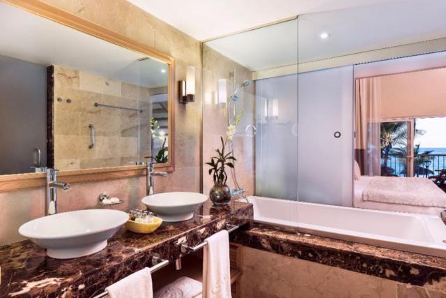 Grand Palladium Palace Resort Spa & Casino