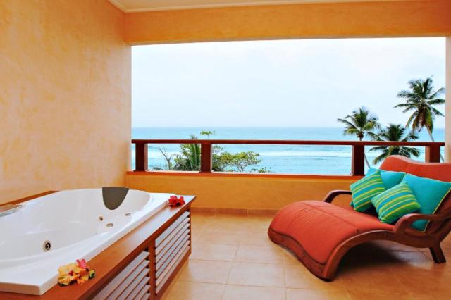 DoubleTree Resort & Spa by Hilton Hotel Seychelles - Allamanda