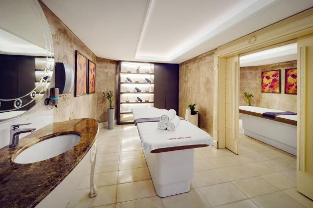 Selectum Luxury Resort