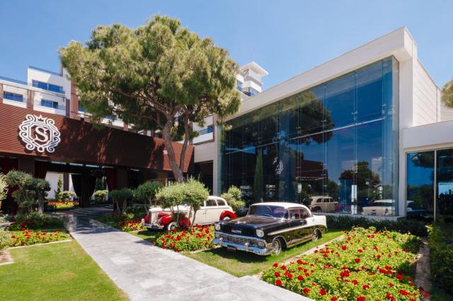 Selectum Luxury Resort