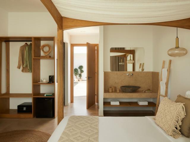 Absolute Kiotari Resort