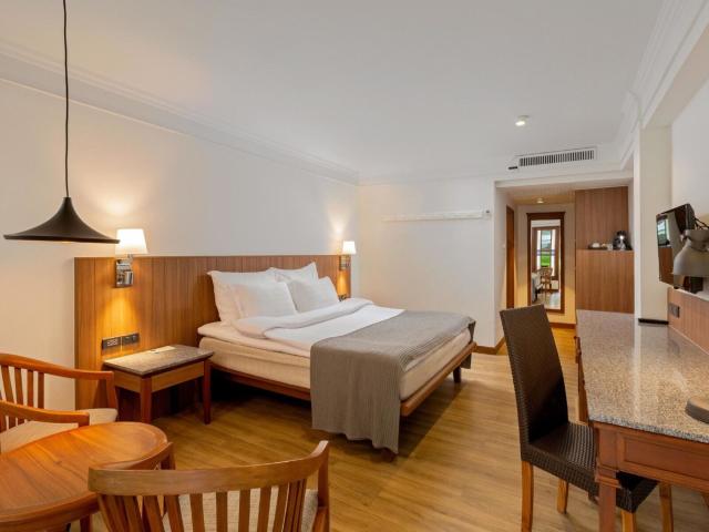 Sunprime Kamala Beach Resort