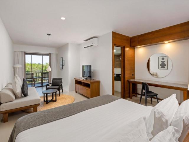 Sunprime Kamala Beach Resort
