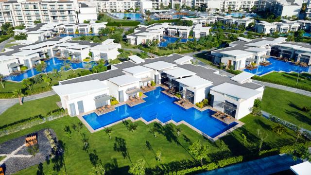 Rixos Premium Magawish Suites & Villas