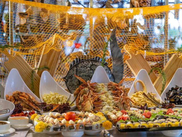 Rixos Premium Magawish Suites & Villas