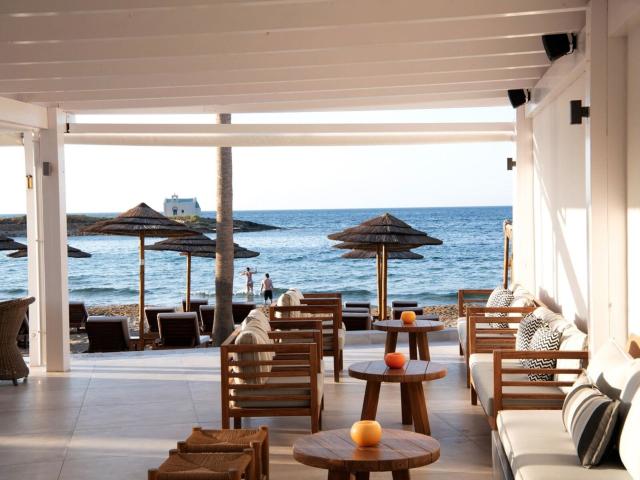 High Beach White The Villa Collection