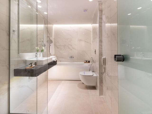 High Beach White The Villa Collection