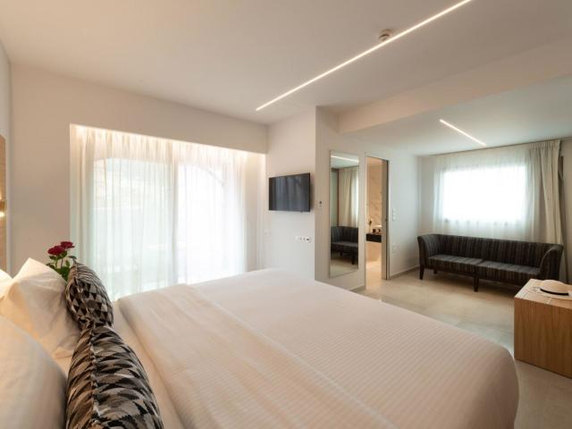 High Beach White The Villa Collection