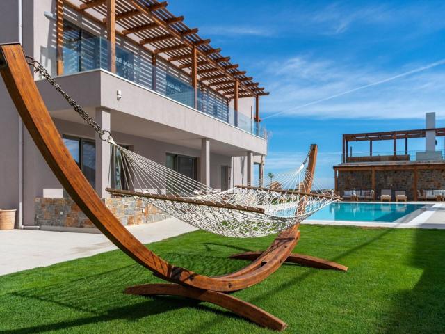High Beach White The Villa Collection