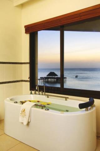 Sea Cliff Resort