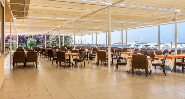 Villa Side Hotel