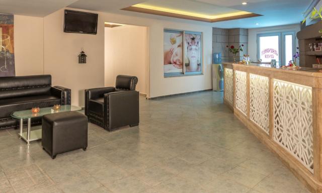 Villa Side Hotel