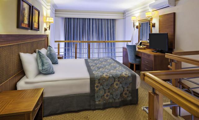 Villa Side Hotel