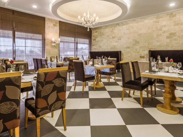 Villa Side Hotel