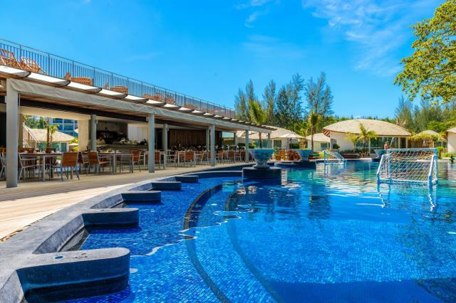 Mai Khao Lak Beach Resort & Spa