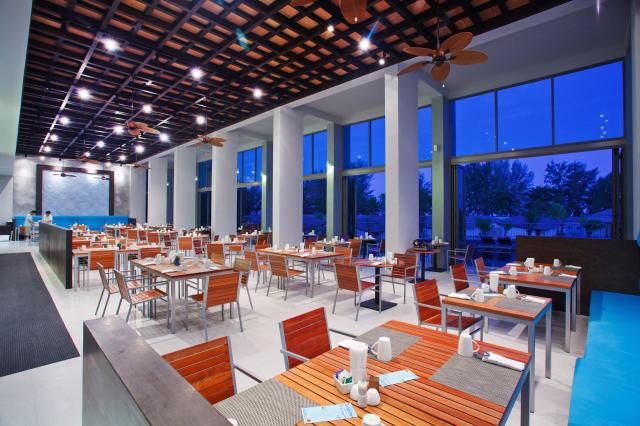 Mai Khao Lak Beach Resort & Spa