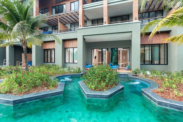 Mai Khao Lak Beach Resort & Spa