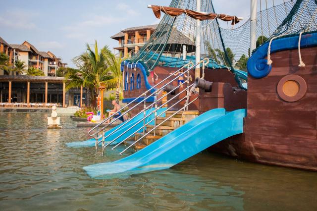 Mai Khao Lak Beach Resort & Spa