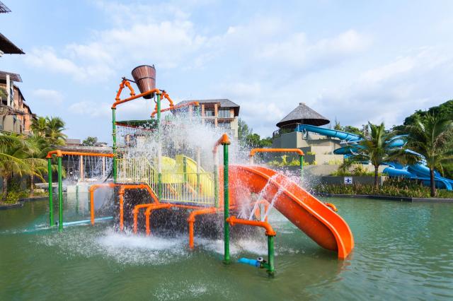 Mai Khao Lak Beach Resort & Spa