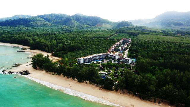 Mai Khao Lak Beach Resort & Spa