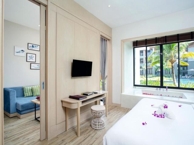 Mai Khao Lak Beach Resort & Spa