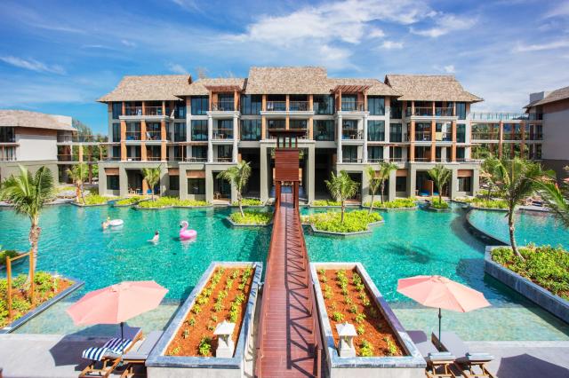 Mai Khao Lak Beach Resort & Spa