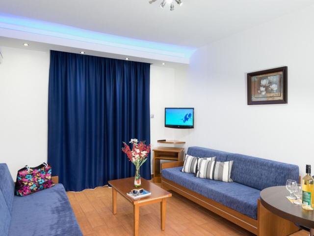 Loutsiana Hotel Apts