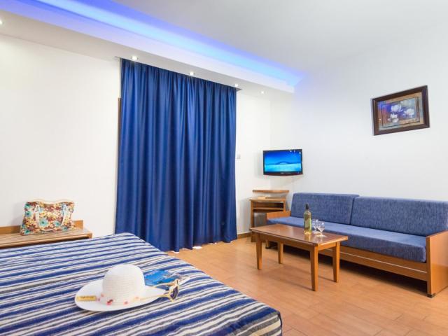 Loutsiana Hotel Apts