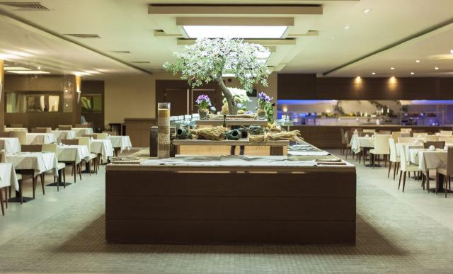 Ixian Grand & Ixian All Suites