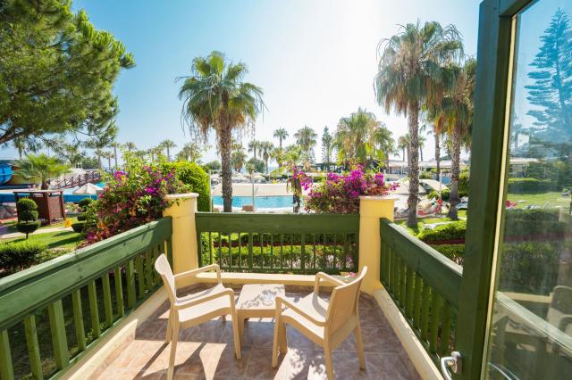 OZ hotels Incekum Beach Resort